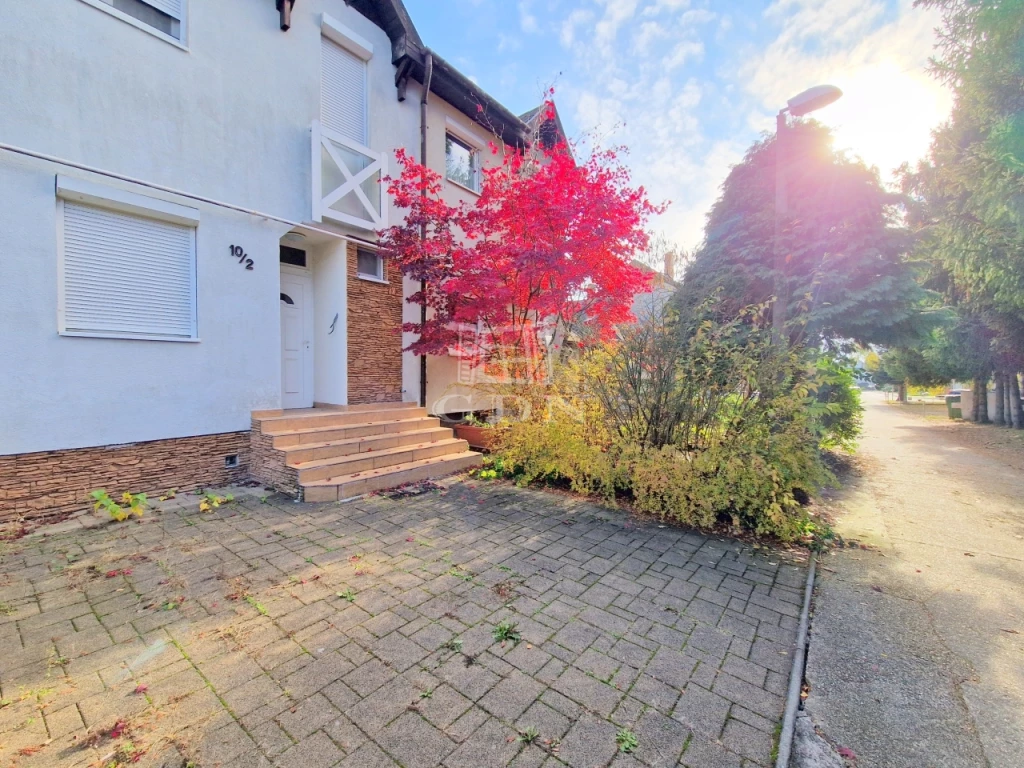 Eladó sorház, Hévíz, Belváros, Belváros