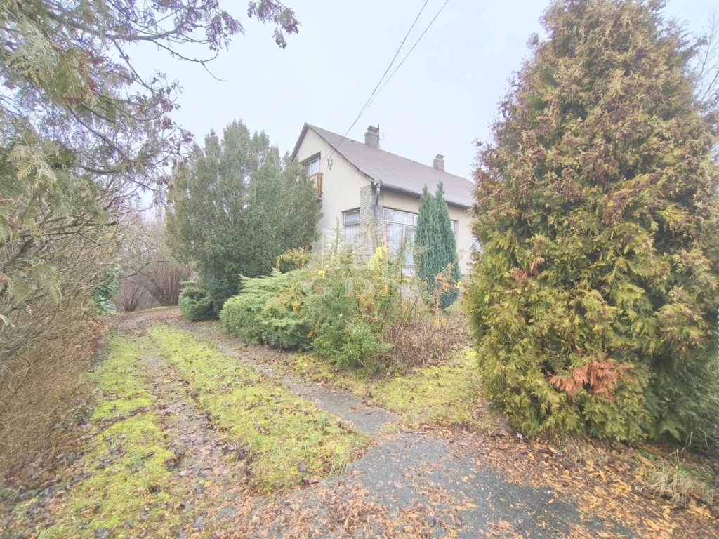 Eladó családi ház, Gellénháza, Csendes utcája