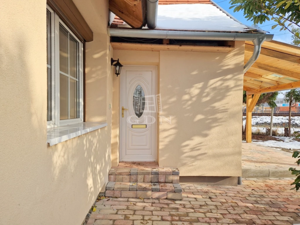 Eladó családi ház, Zalaegerszeg, Belvárosközeli csendes részen