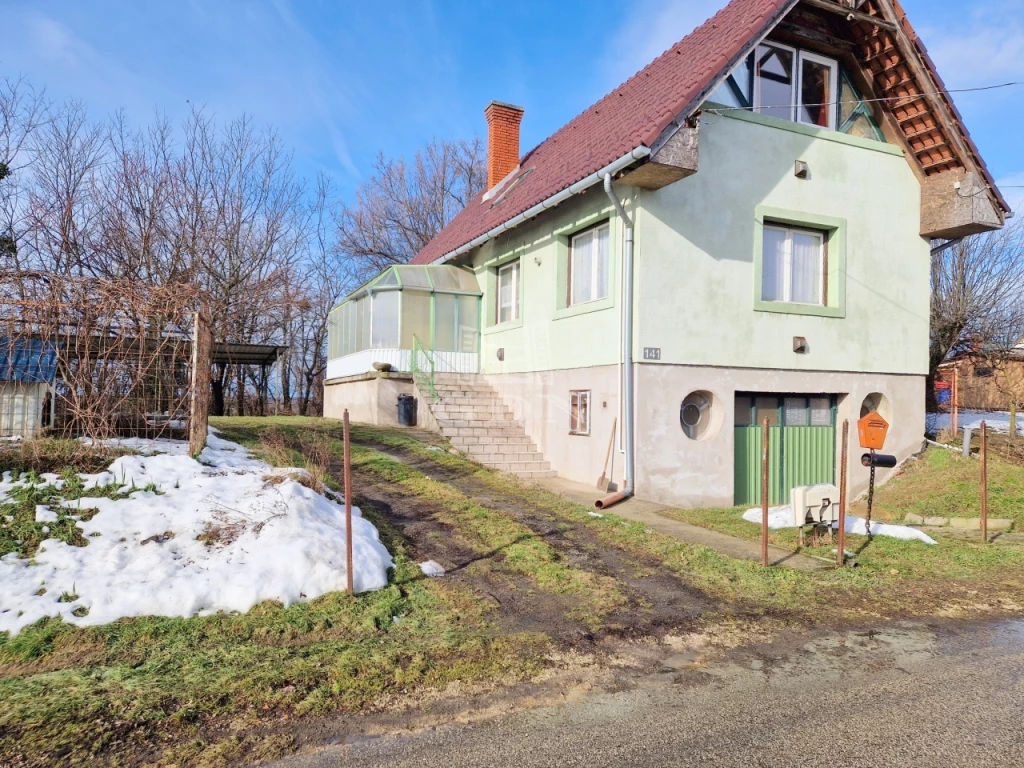 Eladó családi ház, Zalaegerszeg, Bazita, Csendes utcája