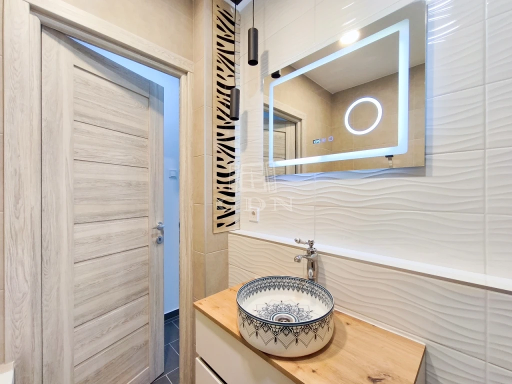 Eladó téglalakás, Zalaegerszeg, Belváros, Nappali + 3 hálós, igényes, modern, erkélyes lakás