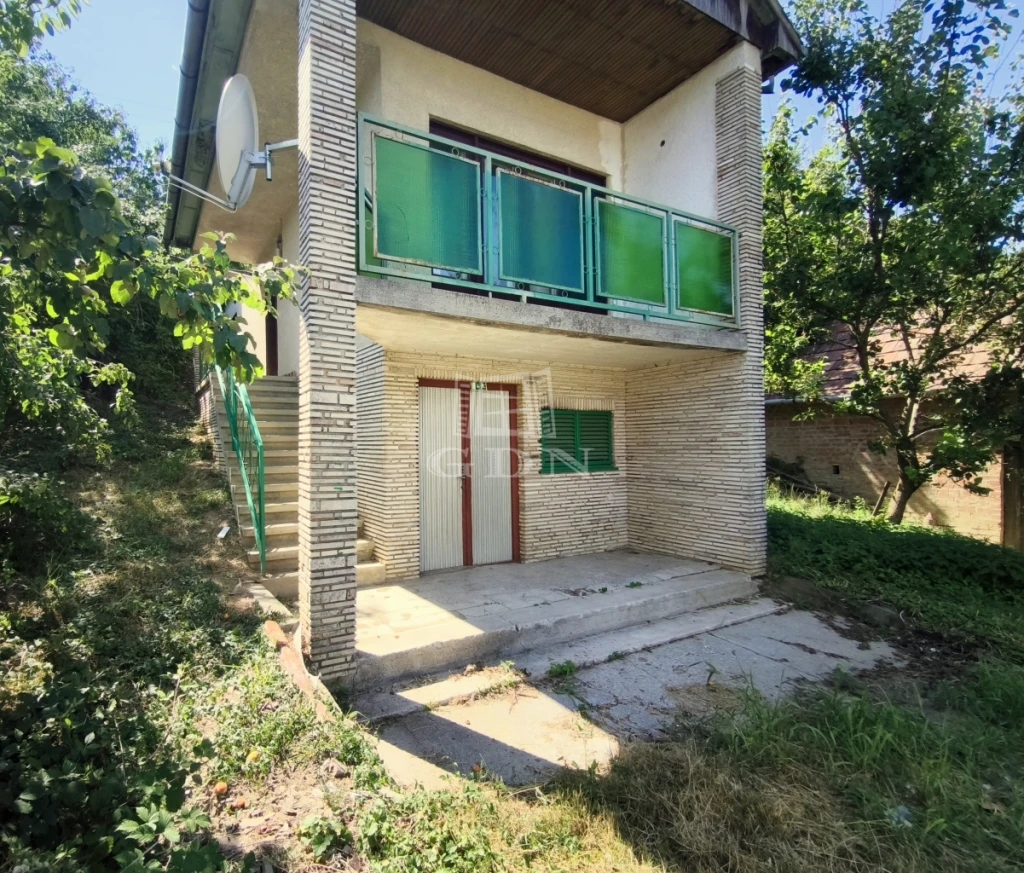 Eladó üdülő, nyaraló, Zalaegerszeg, Gógánhegy, Csendes utcájában