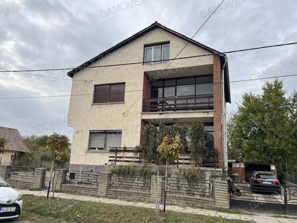 Családi ház eladó Döbröközön