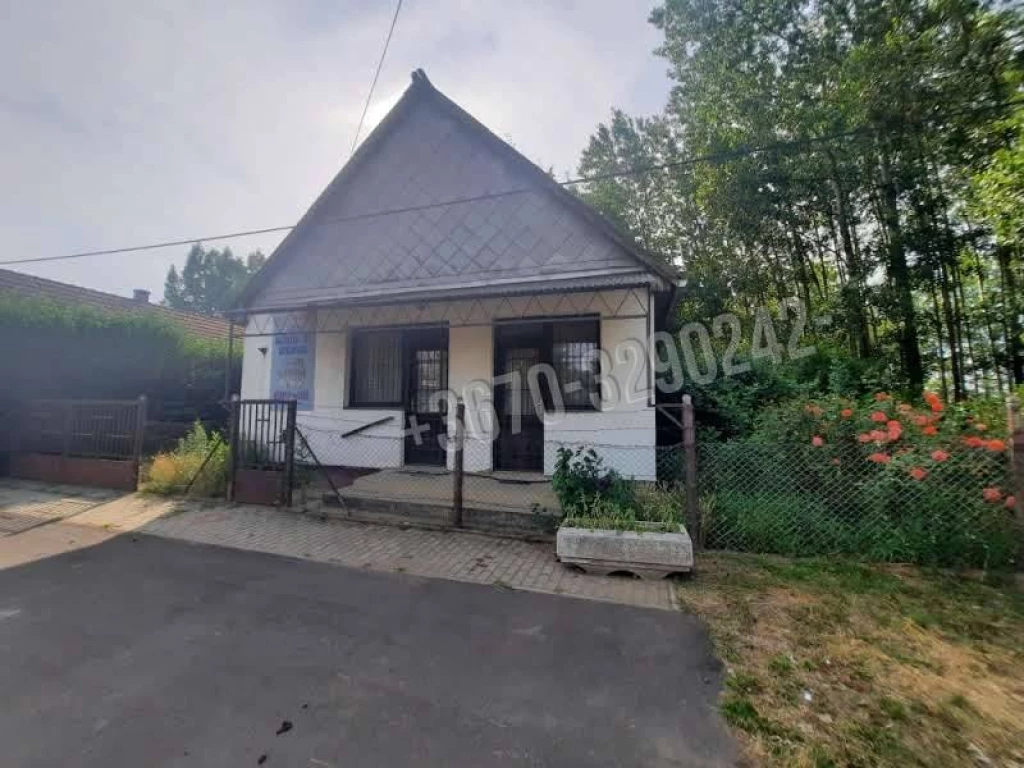 Eladó Üzlet, Taktakenéz, 60nm, 4900000 Ft