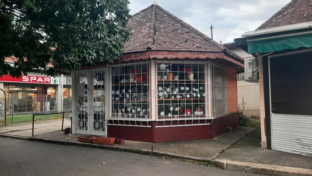 For sale store, Szerencs