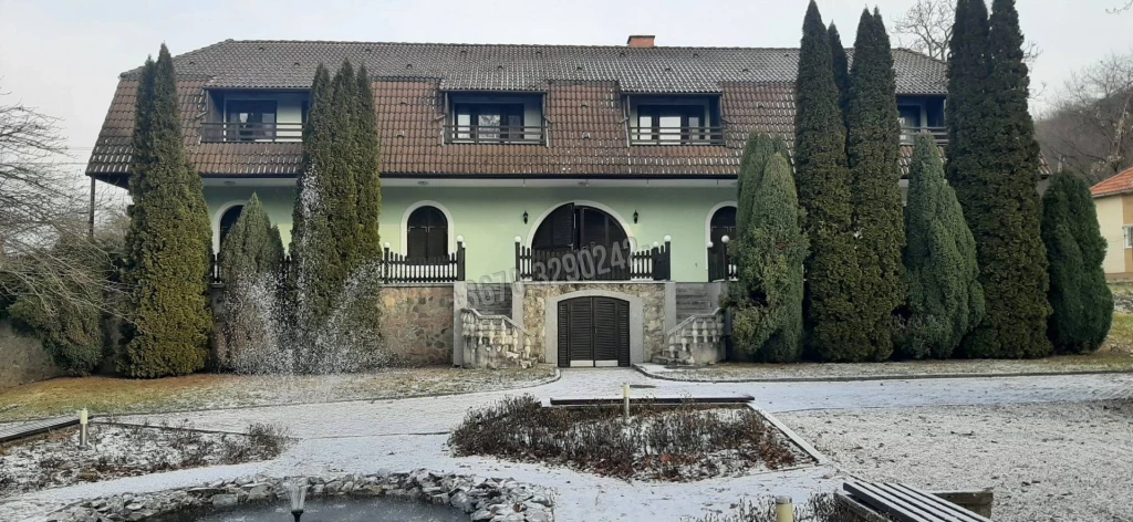 Eladó Vendéglő, étterem, Gönc, 250nm, 98000000 Ft