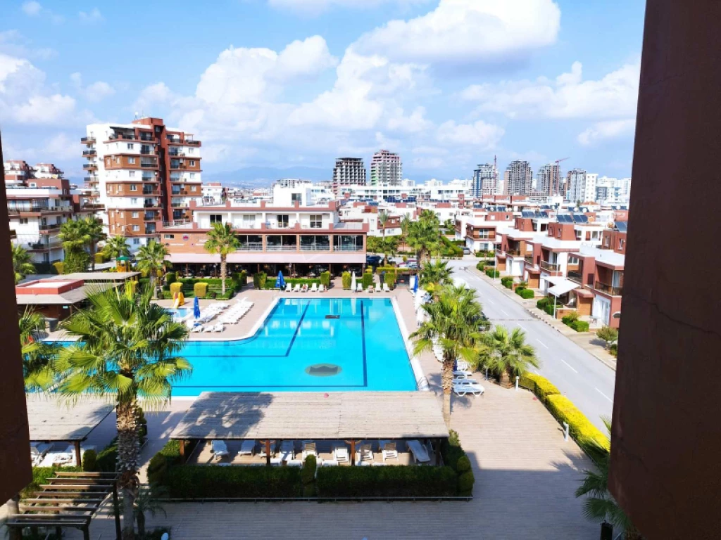 Eladó téglalakás, Győr