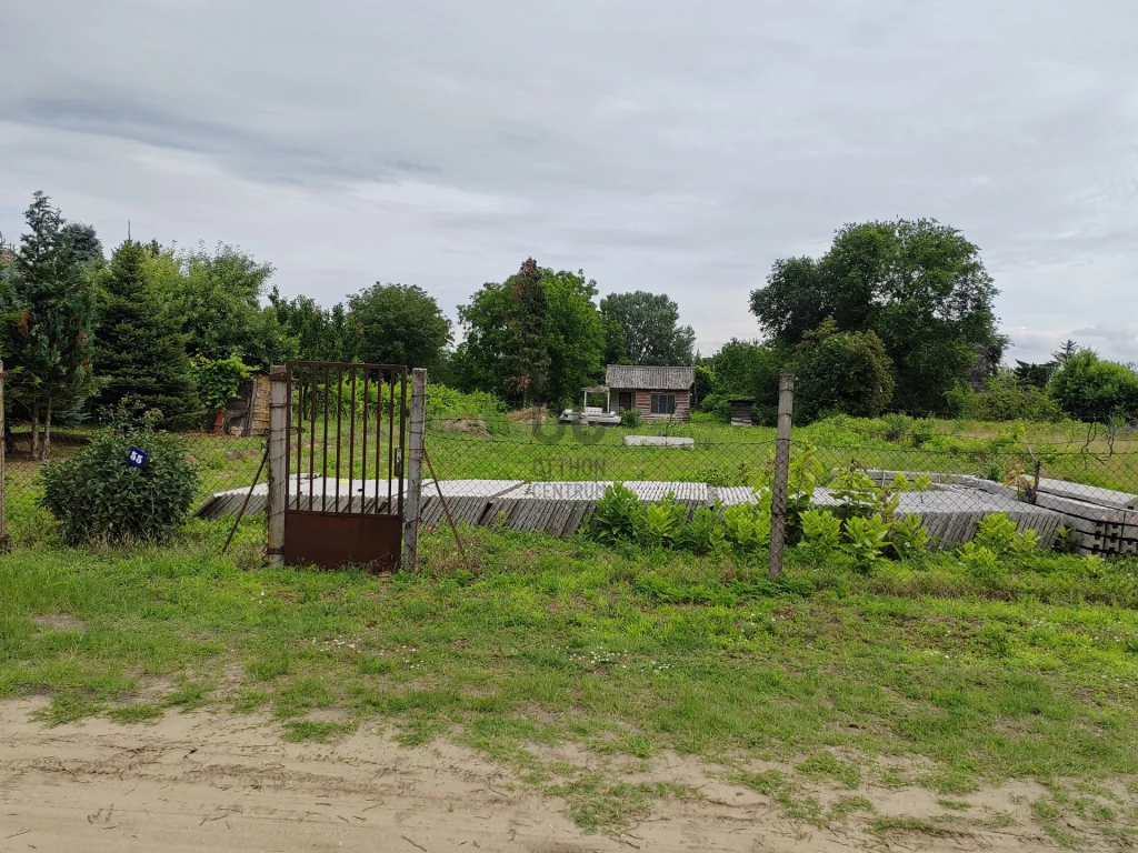 For sale periphery plot, Cegléd, Öregszőlő