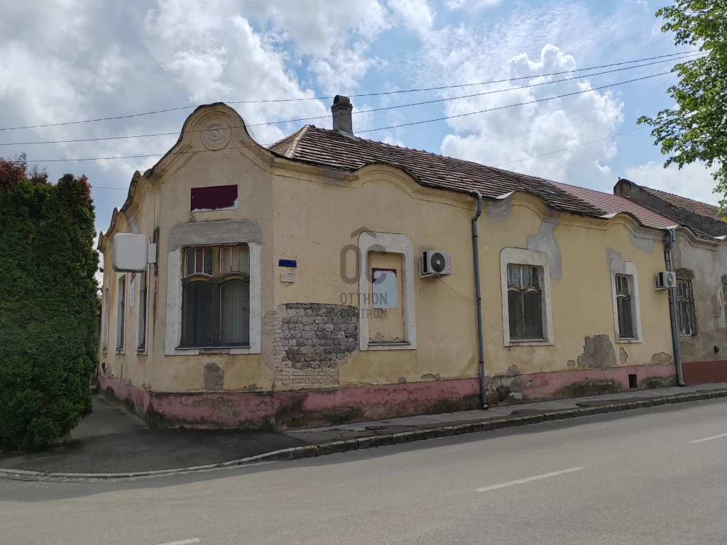 Eladó családi ház, Cegléd, Cegléd