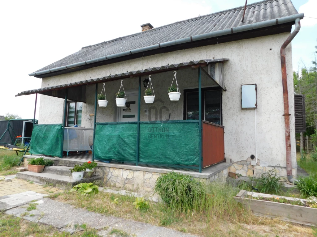 Eladó üdülő, nyaraló, Tápiószentmárton, Üdülőterület