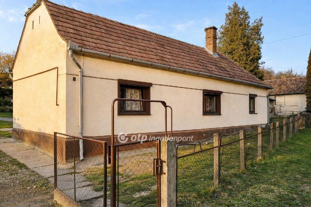 Eladó Ház, Söjtör