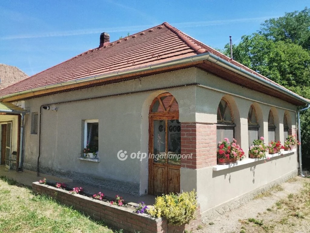 Eladó Ház, Zalavár