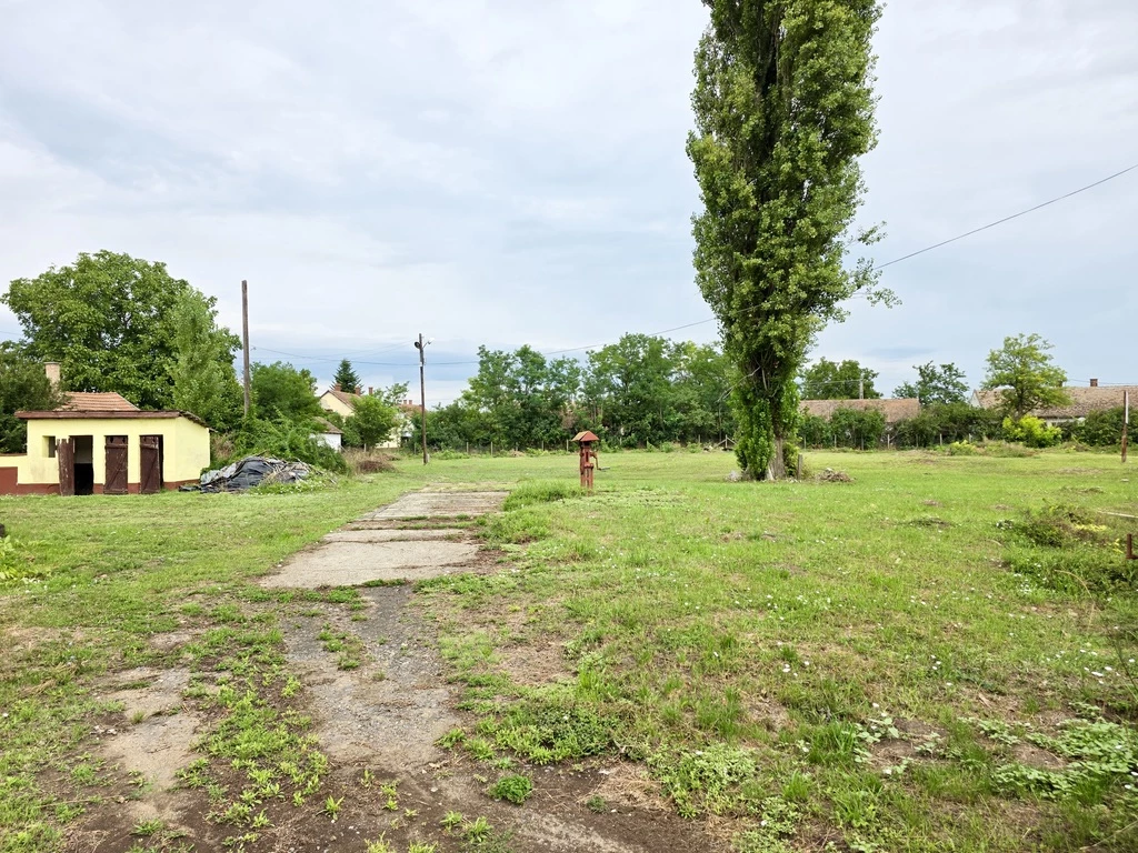 For sale store, Hajdúszovát