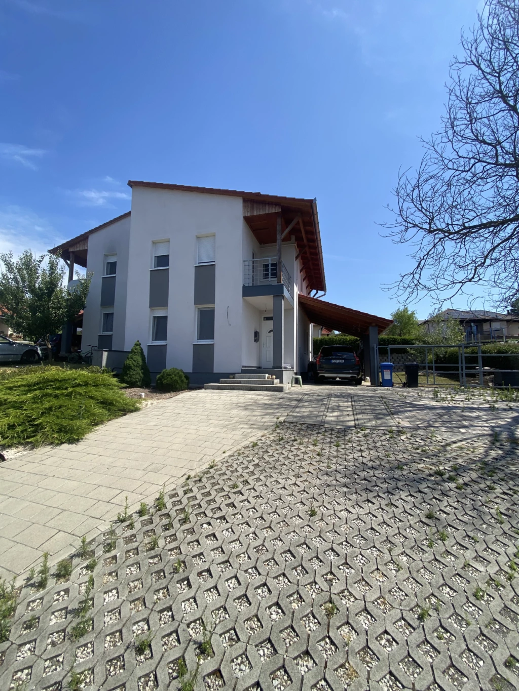 Azonnal költözhető Ikerház