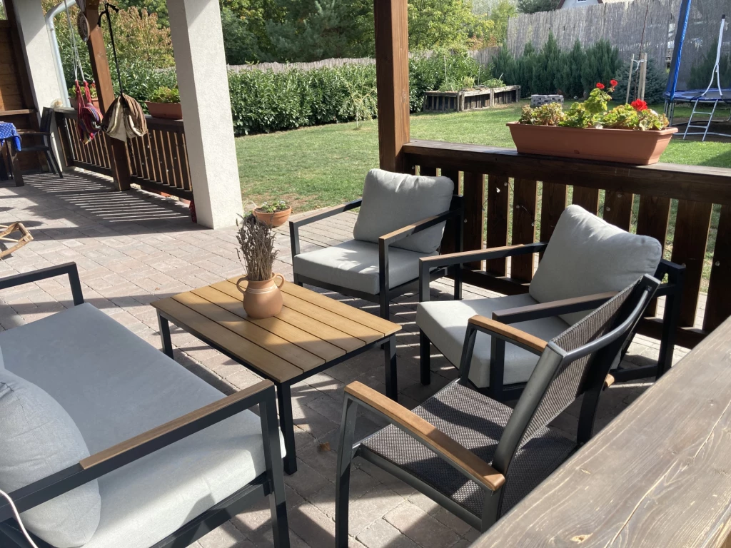 Tágas családi otthon Erdőkertesen – ahol jó felnőni!