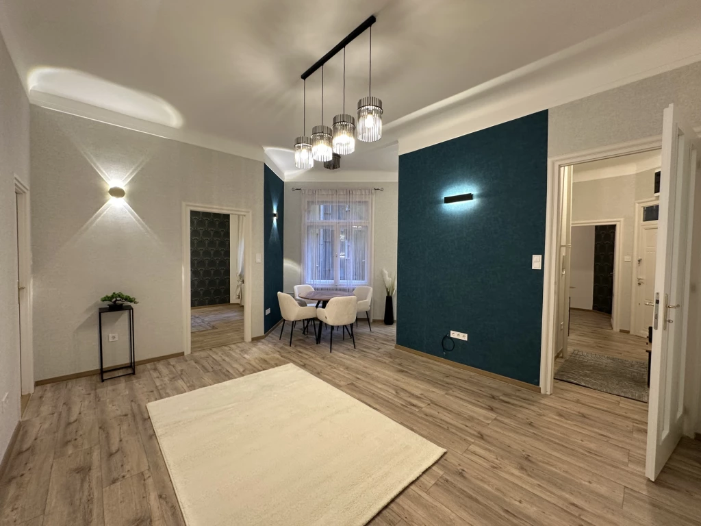 For sale brick flat, Budapest VII. kerület, Nagykörúton belüli terület