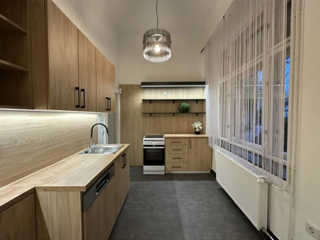 For sale brick flat, Budapest XIV. kerület