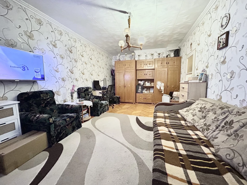 For sale panel flat, Vác, Alsóváros, Istenmalmi utca