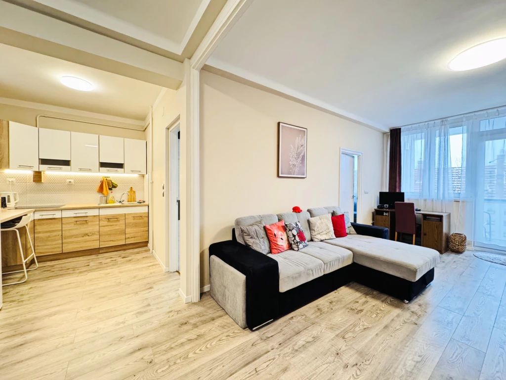 c3-1-name c2-19-name, Debrecen, Belváros