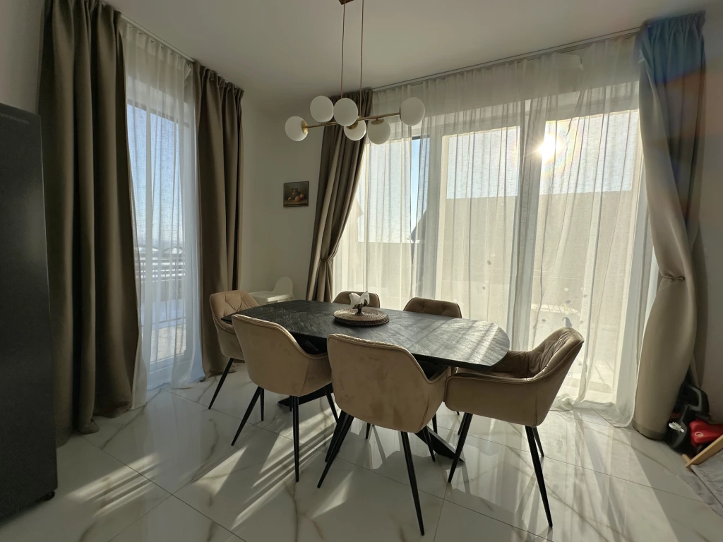 c3-1-name c2-1-name, Vácrátót