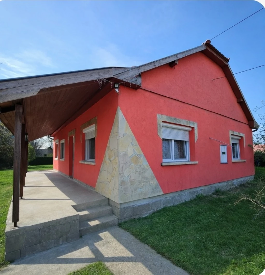 Nyugodt otthon, hatalmas lehetőséggel Kunszentmiklóson! 