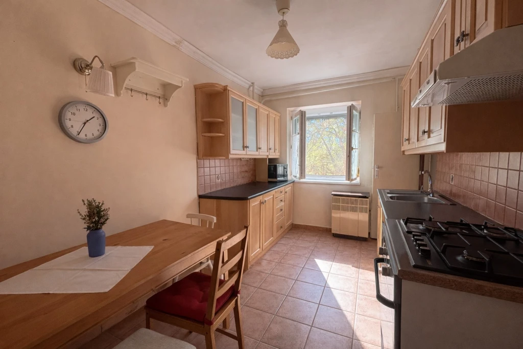 c3-1-name c2-19-name, Vác