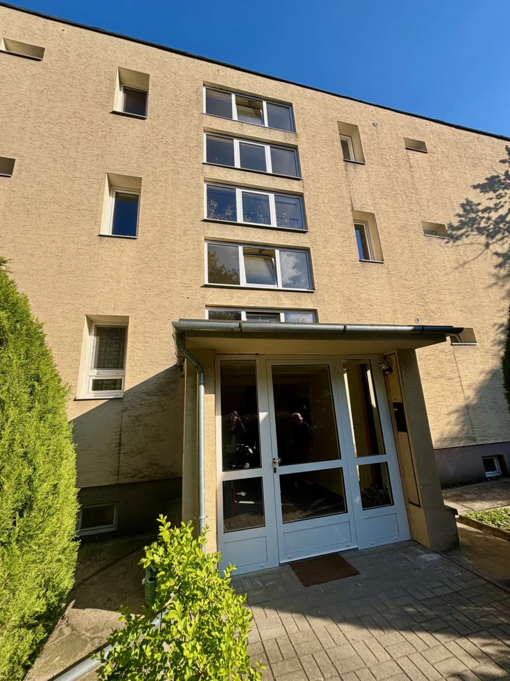 Marcibányi tér felett kiváló állapotú lakás eladó!