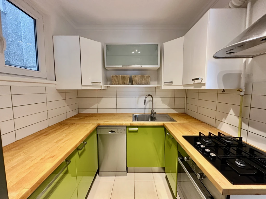 PANORÁMÁS, TÁGAS LAKÁS ÚJPEST SZÍVÉBEN ELADÓ