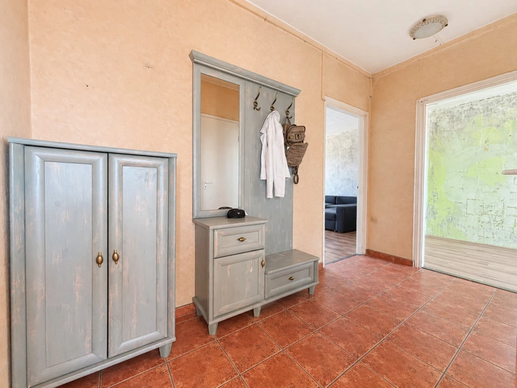 c3-1-name c2-20-name, Dunakeszi, Városközpont