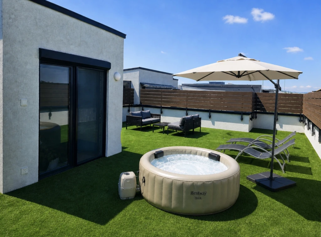 Penthouse életérzés Angyalföldön – privát rooftop terasszal és dupla teraszkapcsolattal!