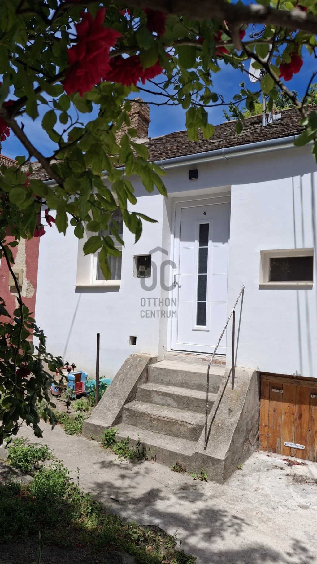 c3-1-name c2-19-name, Pécs, Budai Város