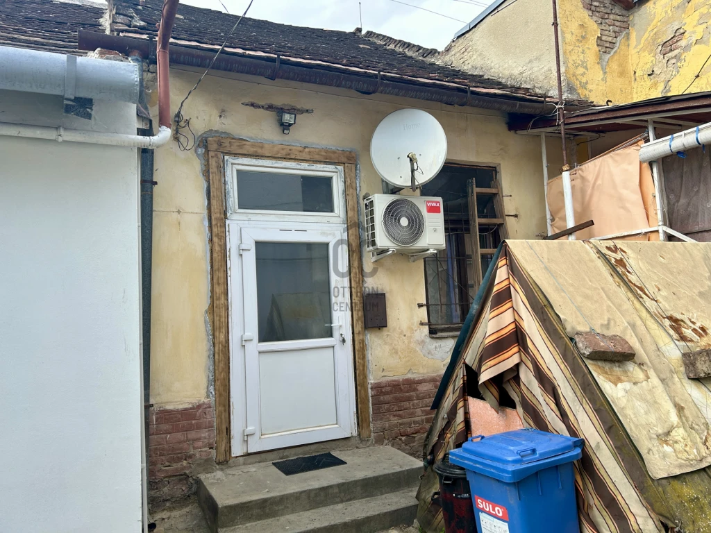 Eladó téglalakás, Kaposvár, Belváros