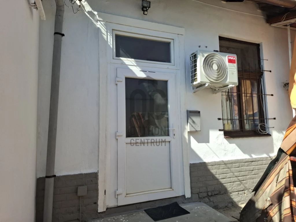 Eladó téglalakás, Kaposvár, Belváros