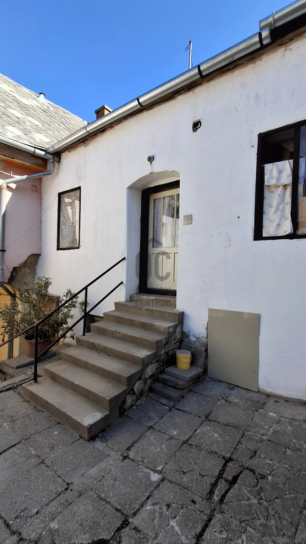 Eladó téglalakás, Pécs, Mecsekoldal-Tettye