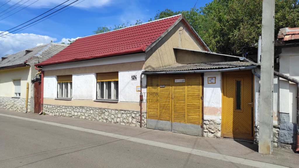 Eladó családi ház, Eger, Ráchóstya