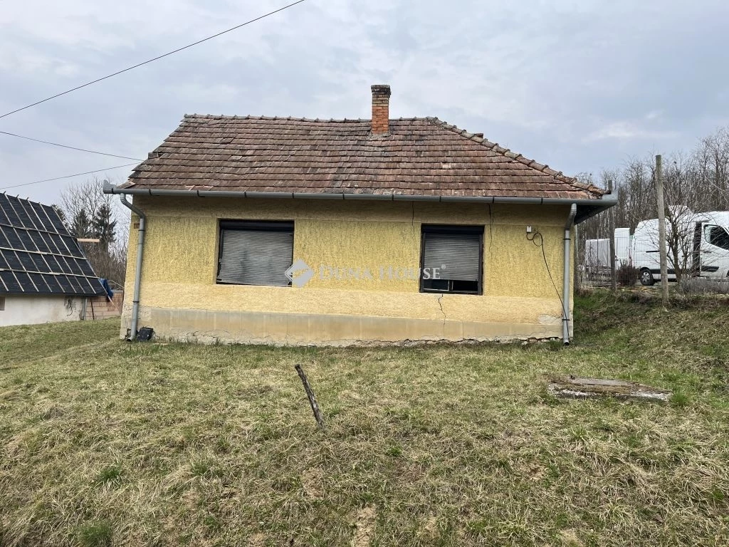 Eladó ház, Gyűrűs