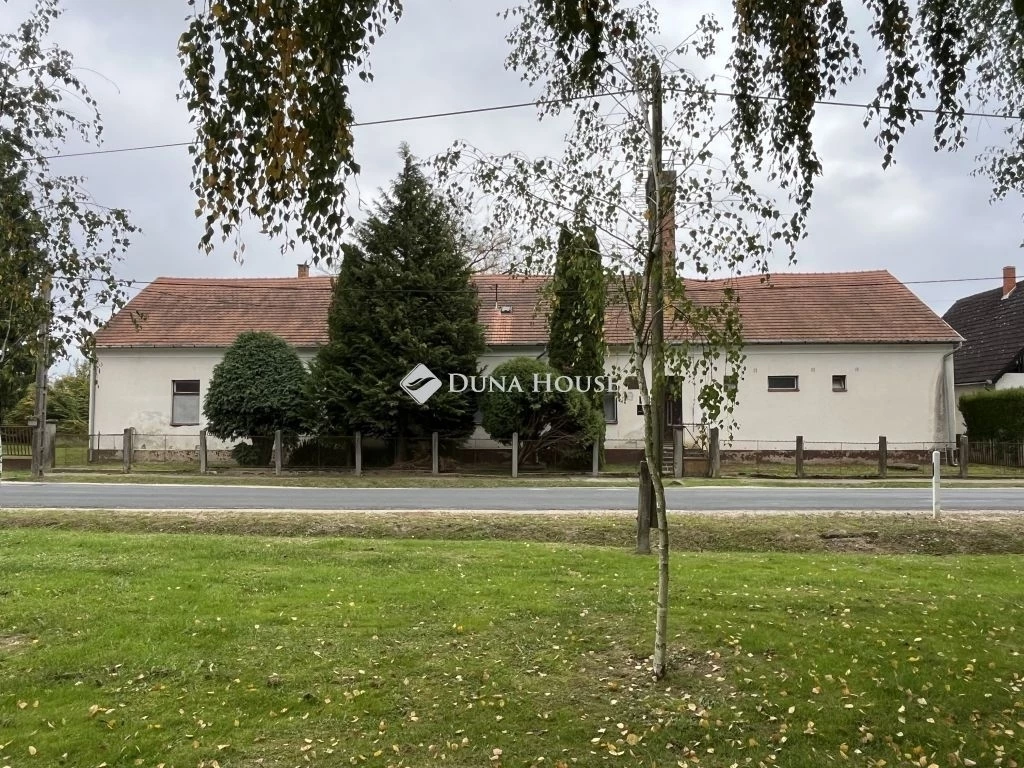 c3-1-name c2-1-name, Rátót, Katona József utca