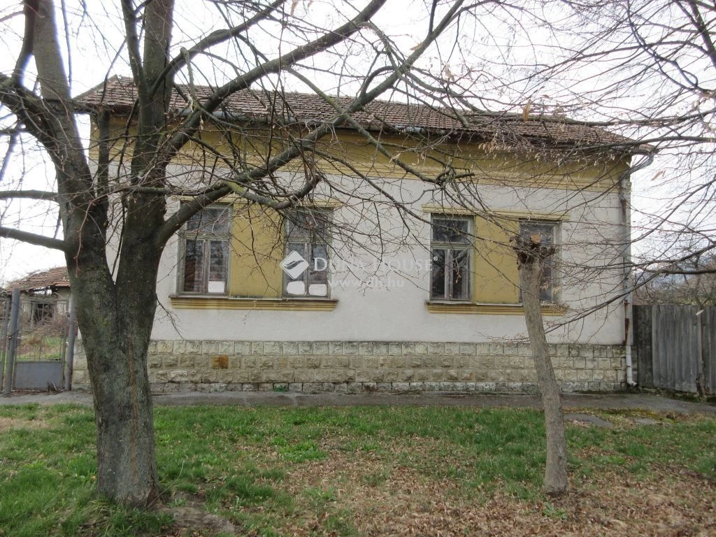 Eladó ház, Tokaj