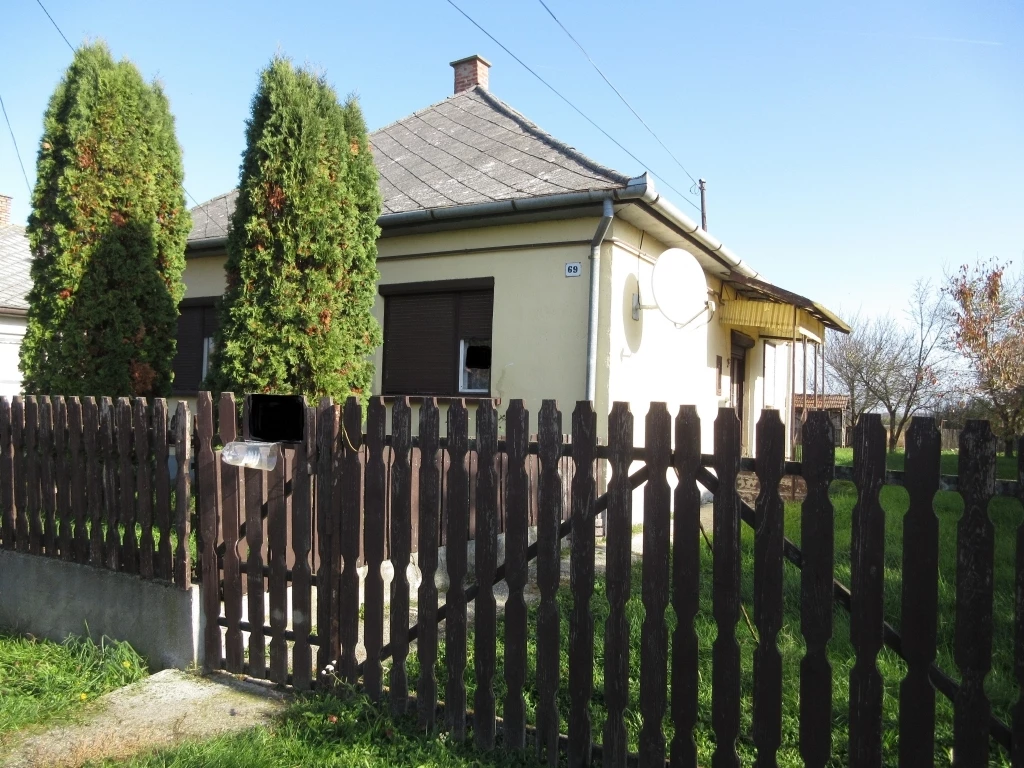 For sale house, Tiszakarád