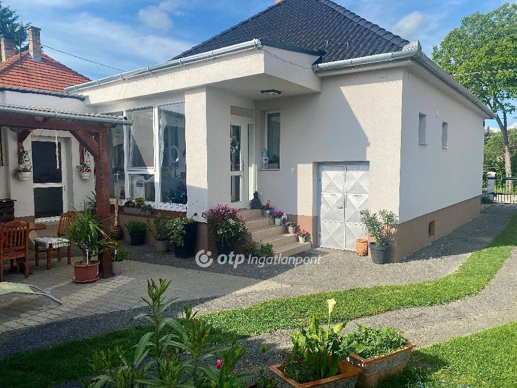 For sale house, Győr, Győrszentiván, Felüljáró út