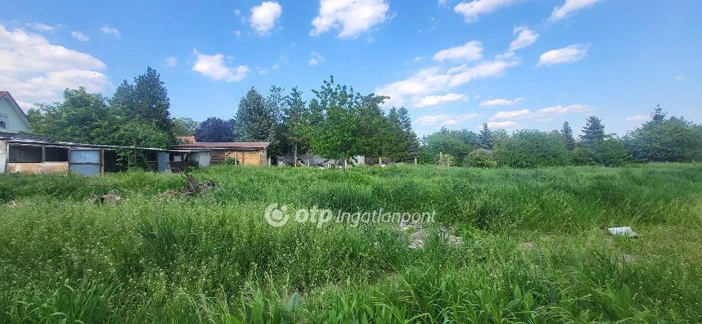 Eladó Telek, Abda