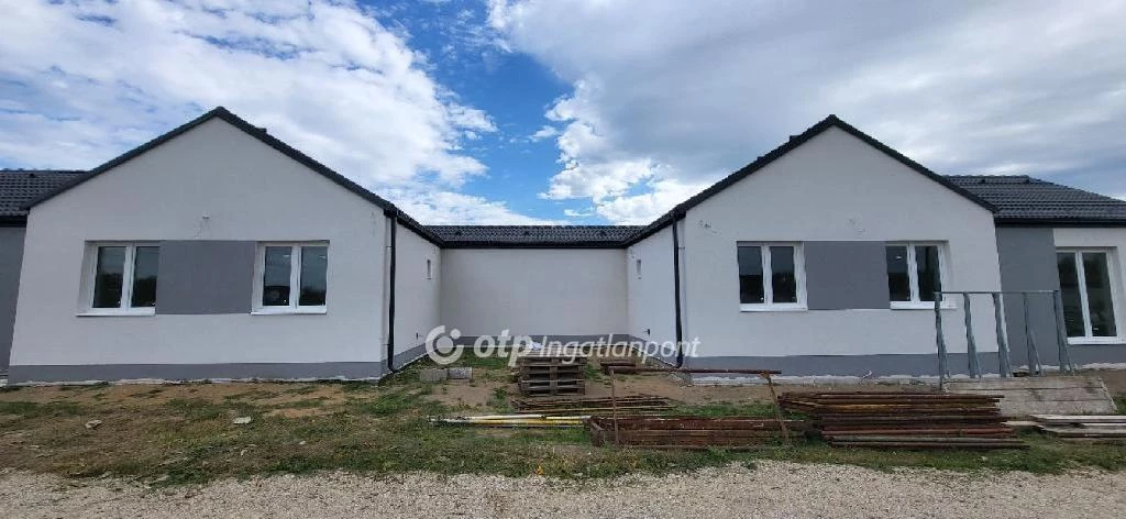 For sale semi-detached house, Győrszemere, Nagyszentpál