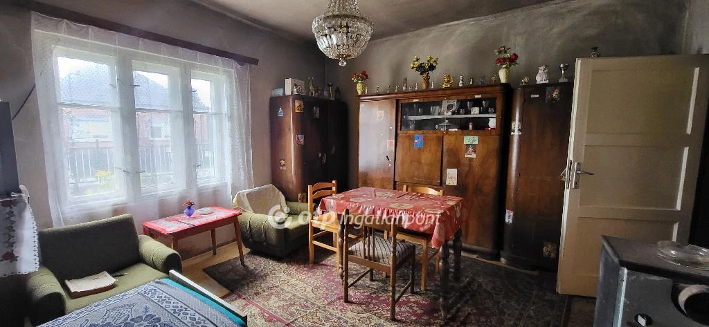 For sale house, Koroncó