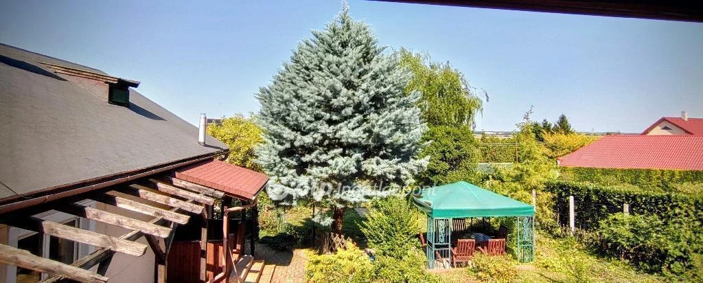 c3-1-name c2-1-name, Győrújbarát, Erzsébet utca