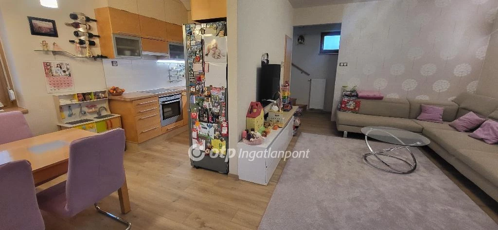 c3-1-name c2-19-name, Győr, Vizivárosi lakópark, Irinyi János utca