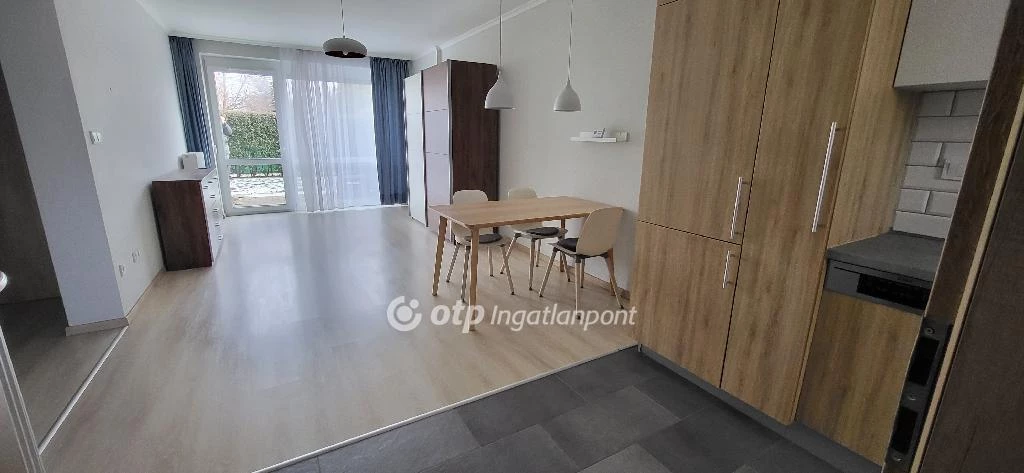 For sale brick flat, Mosonmagyaróvár, Erzsébet királyné út