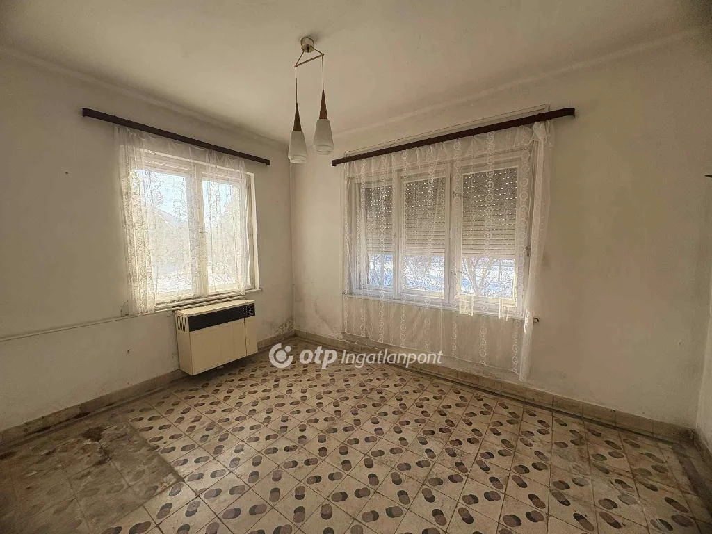 For sale house, Pápa, Fő út, Fő út