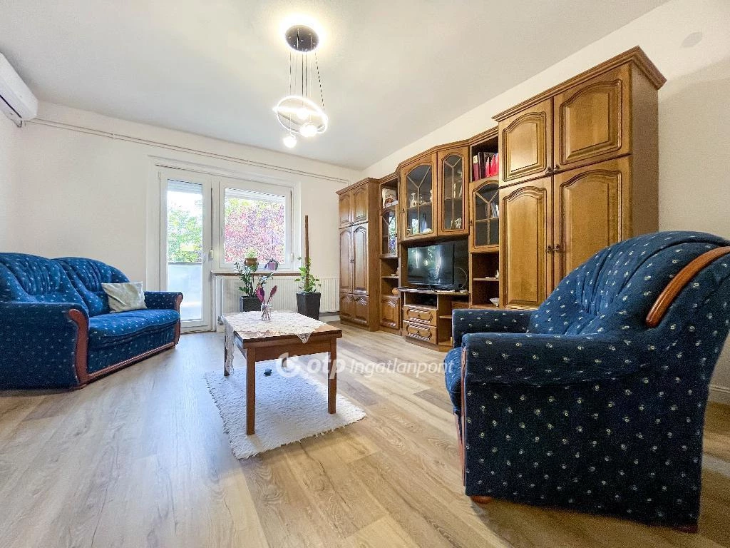 Eladó Lakás, Győr