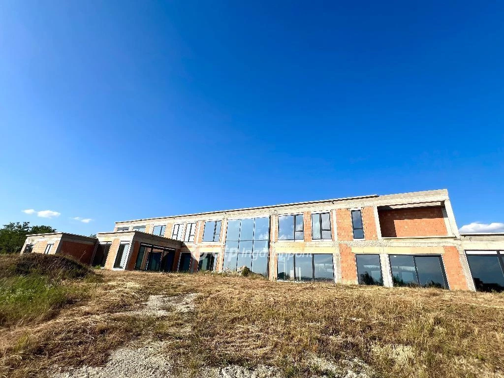 Eladó Ház, Győrság