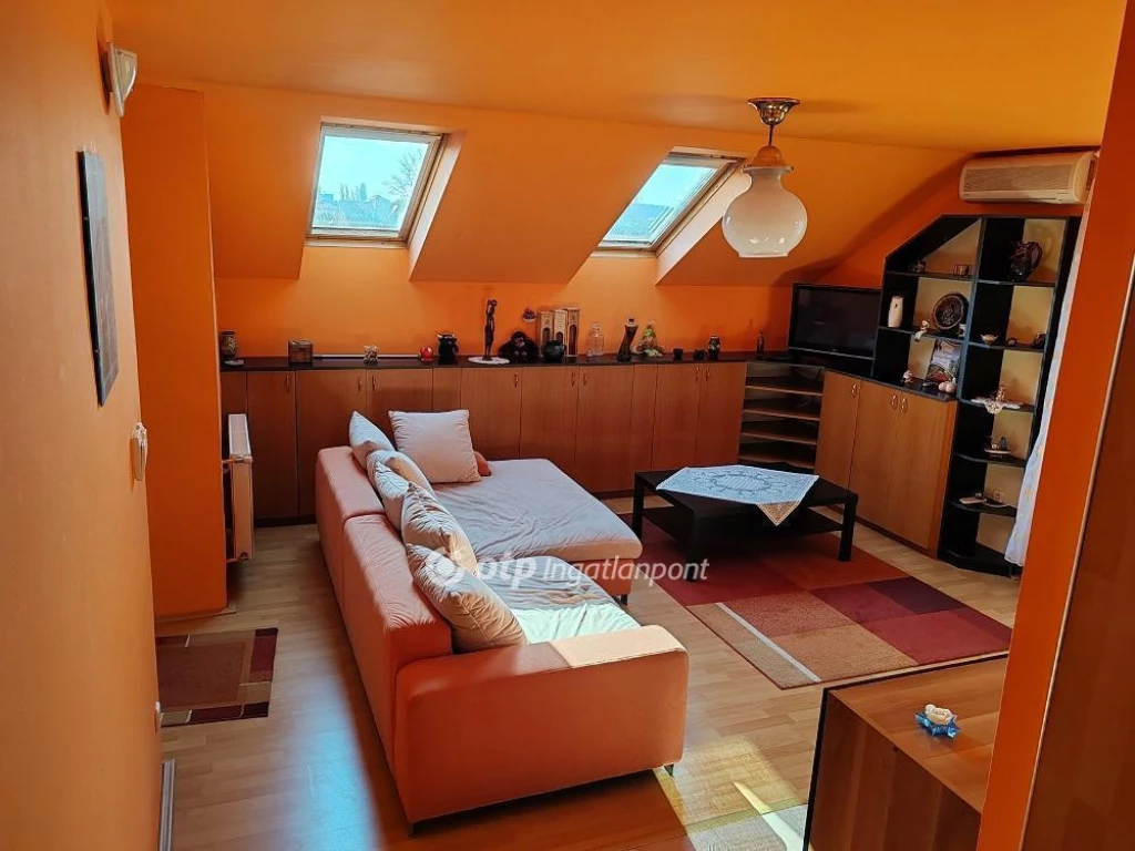 Eladó Lakás, Győr